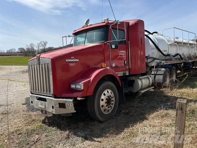 Kenworth T800 牵引车