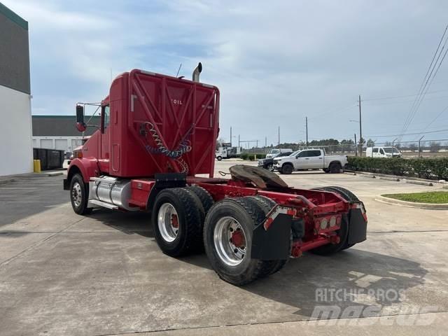 Kenworth T800 牵引车