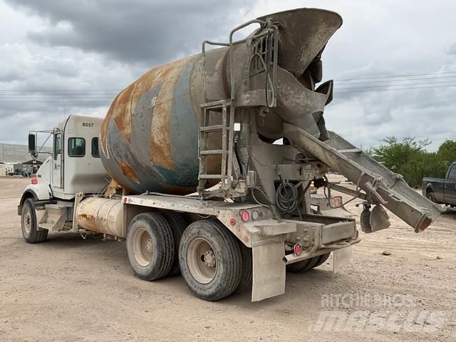 Kenworth T800 其他货车