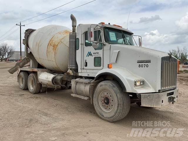 Kenworth T800 其他货车