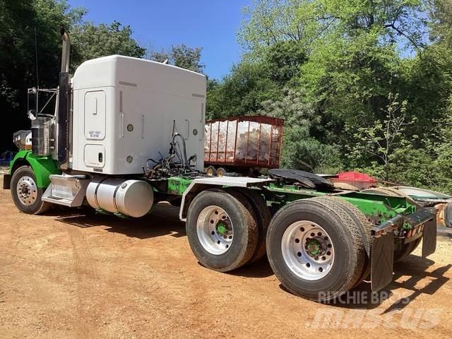 Kenworth T800 牵引车