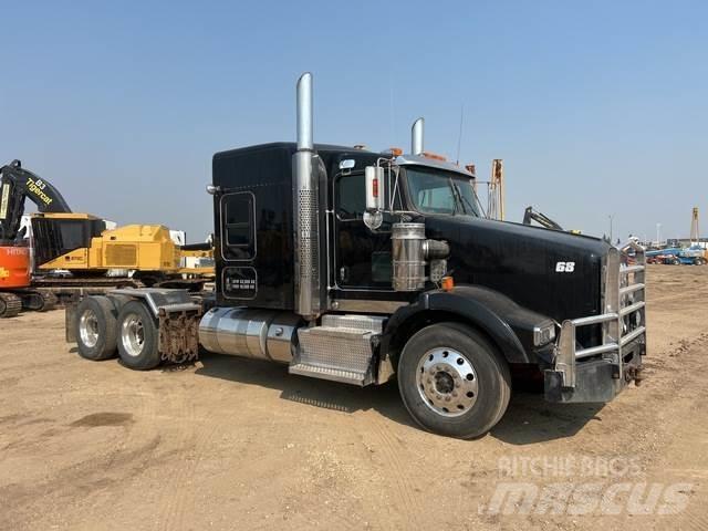 Kenworth T800 牵引车
