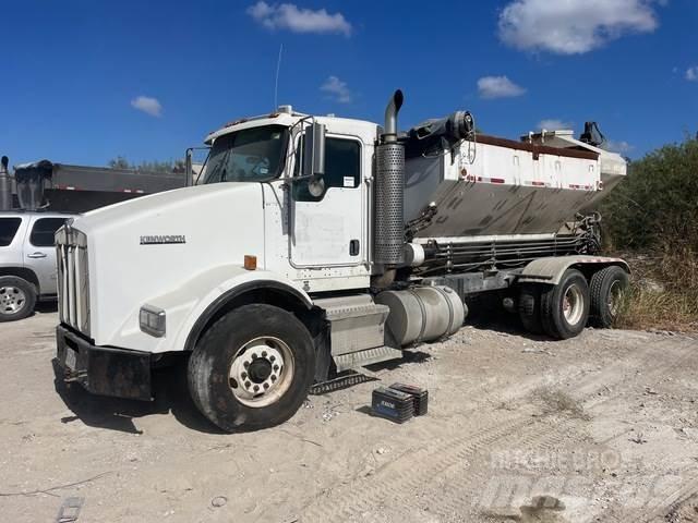 Kenworth T800 混凝土搅拌车