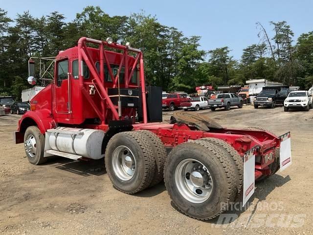 Kenworth T800 牵引车
