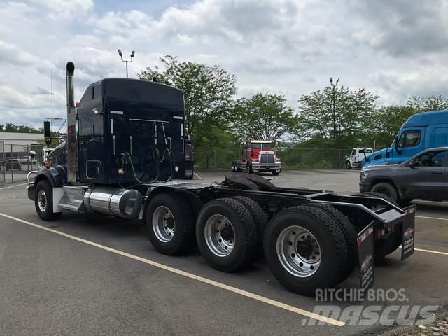 Kenworth T800 牵引车
