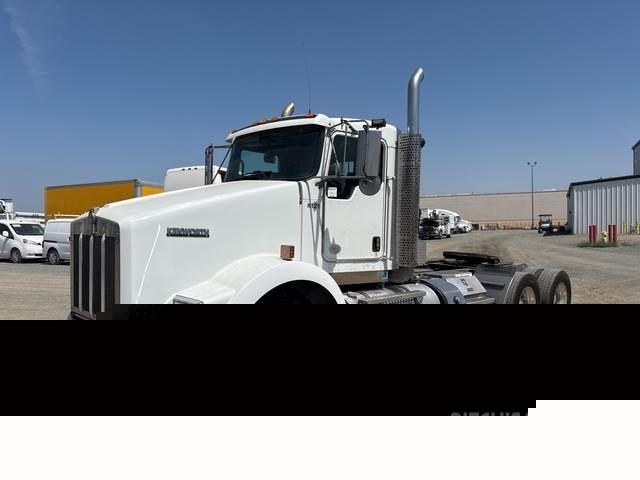 Kenworth T800 牵引车