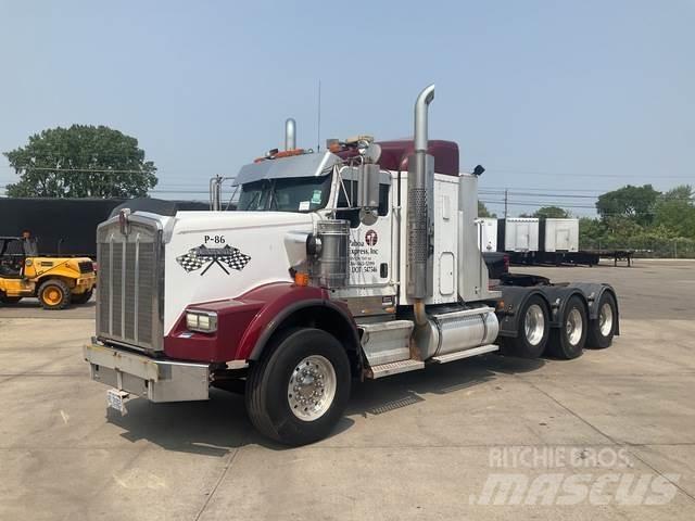 Kenworth T800 牵引车