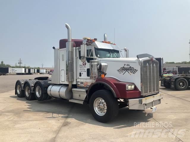 Kenworth T800 牵引车