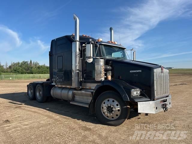 Kenworth T800 牵引车
