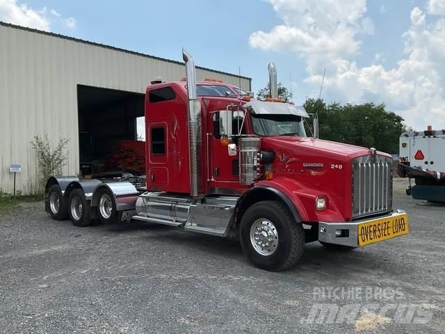 Kenworth T800 牵引车