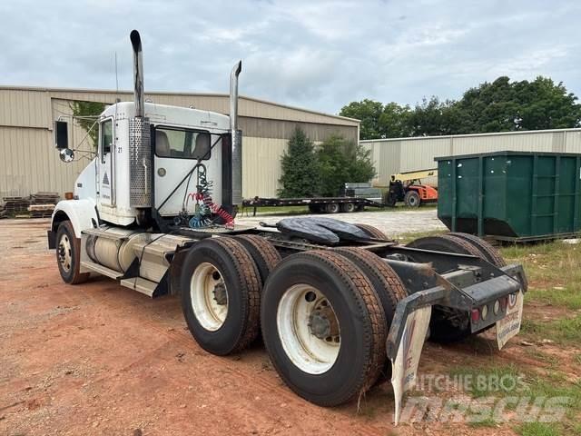 Kenworth T800 牵引车