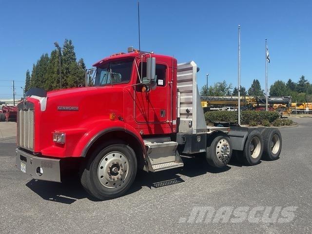 Kenworth T800 牵引车