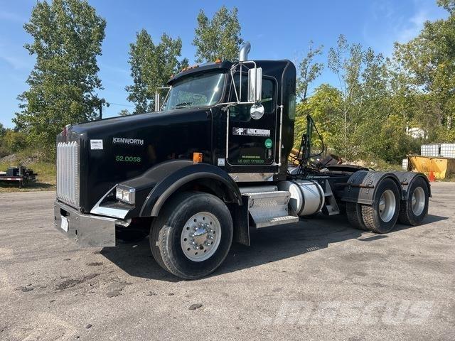 Kenworth T800 牵引车