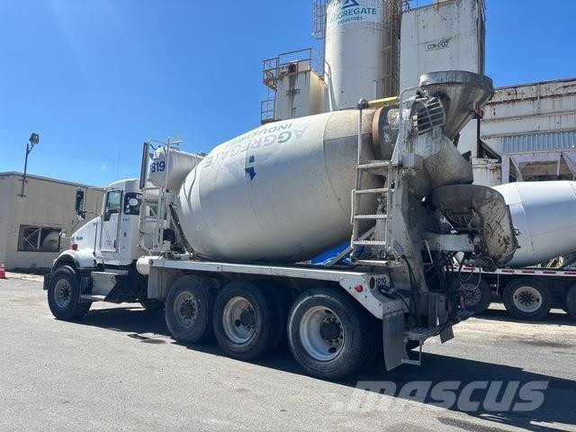 Kenworth T800 其他货车