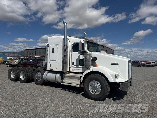 Kenworth T800 牵引车