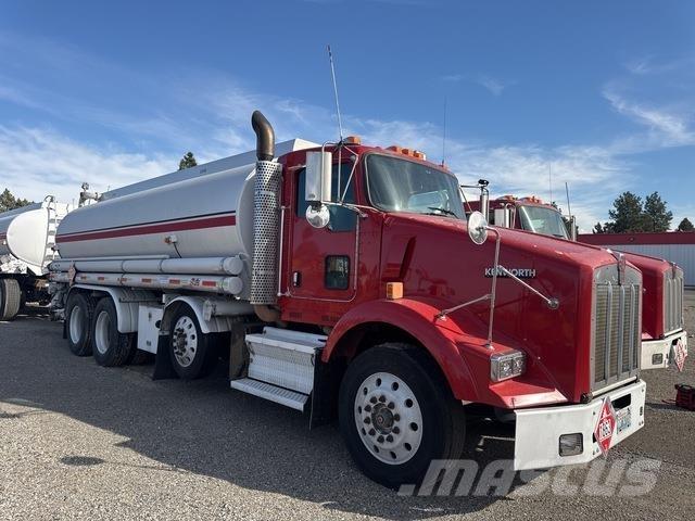Kenworth T800 油罐车