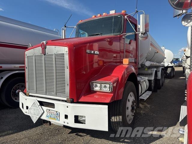 Kenworth T800 油罐车
