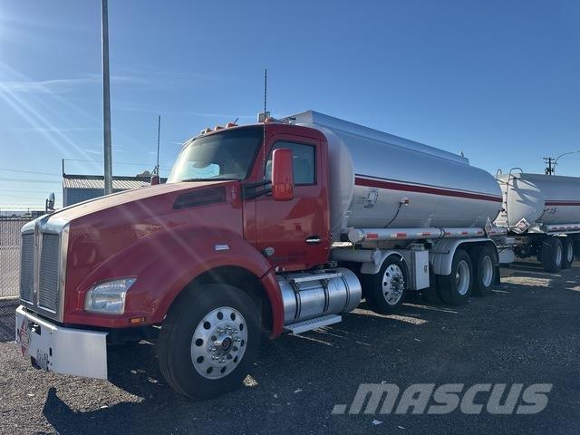 Kenworth T800 油罐车