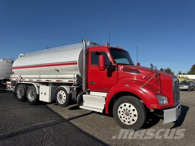 Kenworth T800 油罐车