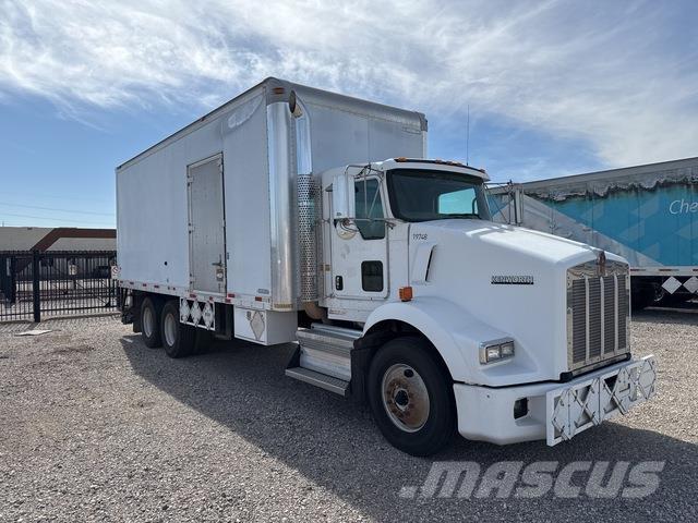 Kenworth T800 厢式货车