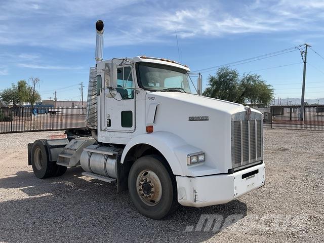 Kenworth T800 牵引车