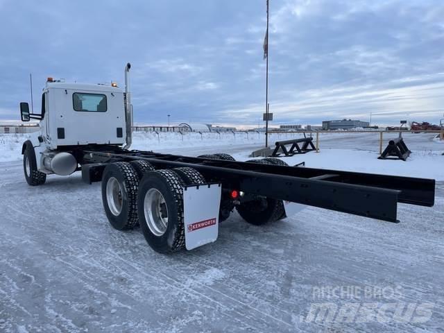 Kenworth T880 驾驶室与内部