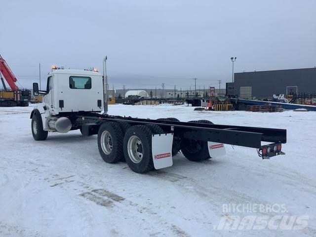 Kenworth T880 驾驶室与内部