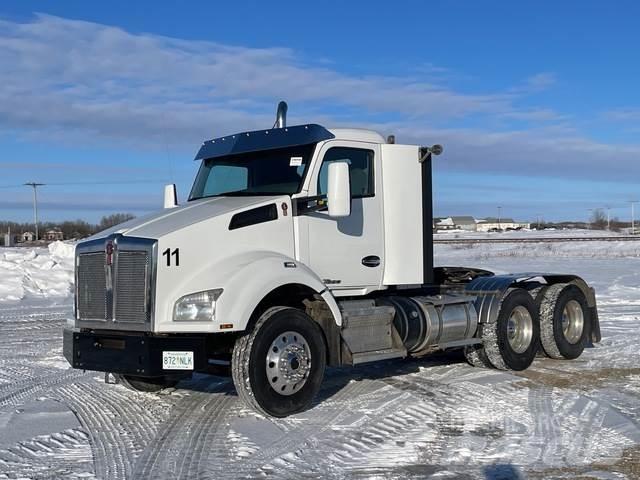 Kenworth T880 牵引车