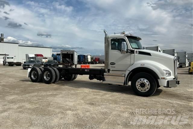 Kenworth T880 驾驶室与内部