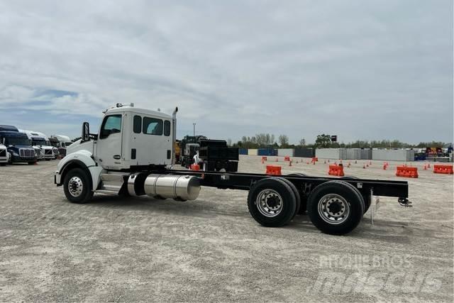 Kenworth T880 驾驶室与内部