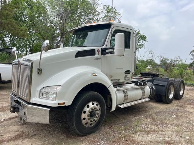 Kenworth T880 牵引车