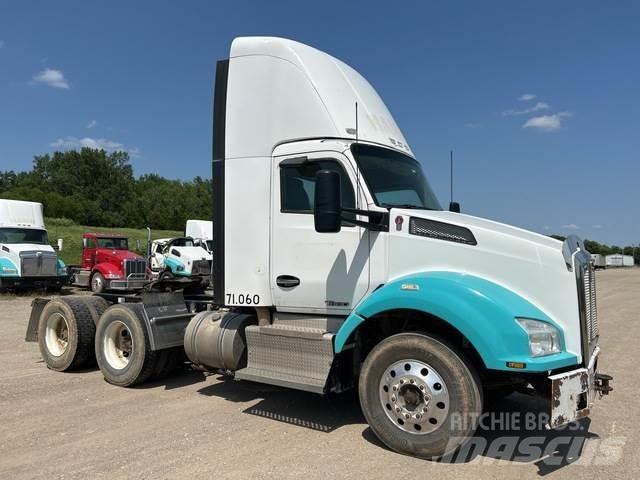 Kenworth T880 牵引车