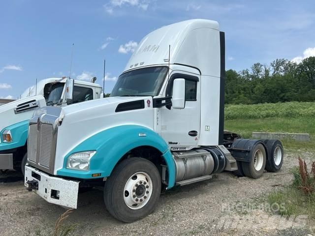 Kenworth T880 牵引车