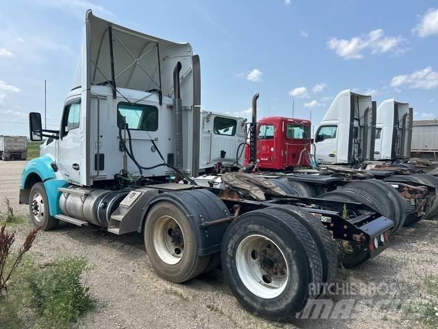 Kenworth T880 牵引车