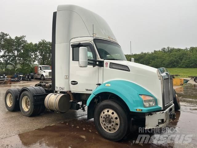 Kenworth T880 牵引车