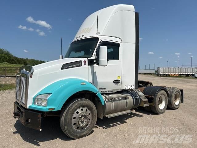 Kenworth T880 牵引车