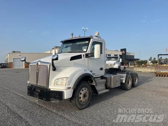 Kenworth T880 牵引车