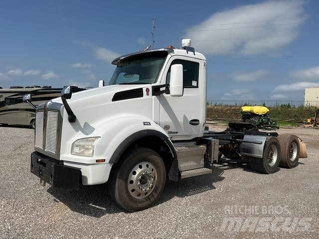 Kenworth T880 牵引车