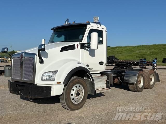 Kenworth T880 牵引车