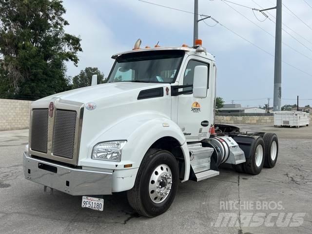 Kenworth T880 牵引车