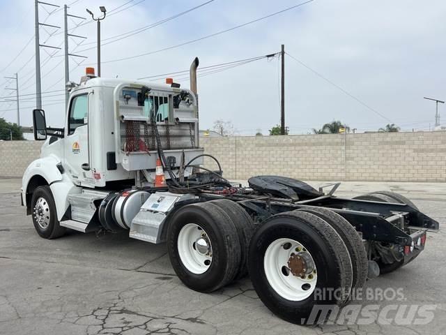 Kenworth T880 牵引车