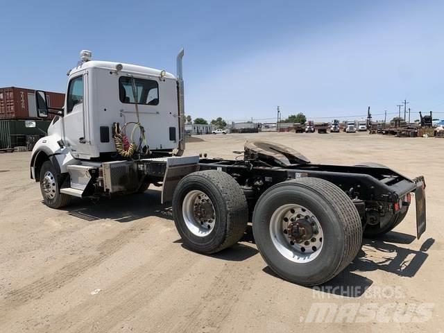 Kenworth T880 牵引车