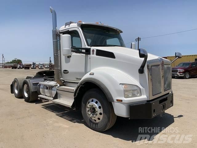 Kenworth T880 牵引车