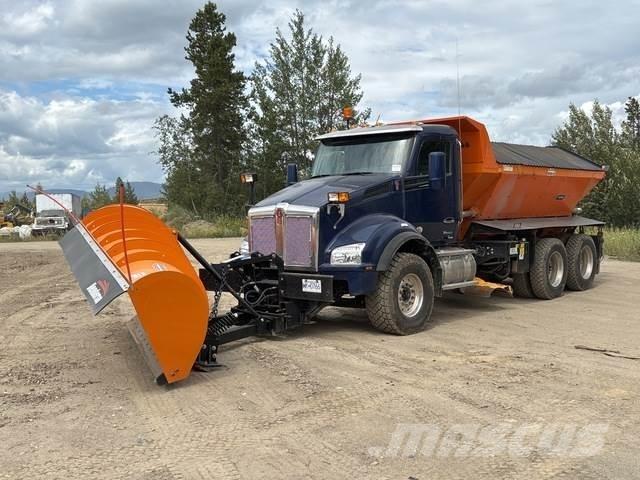 Kenworth T880 推雪机