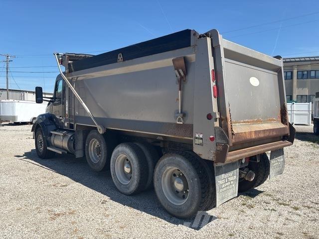 Kenworth T880 自卸式货车