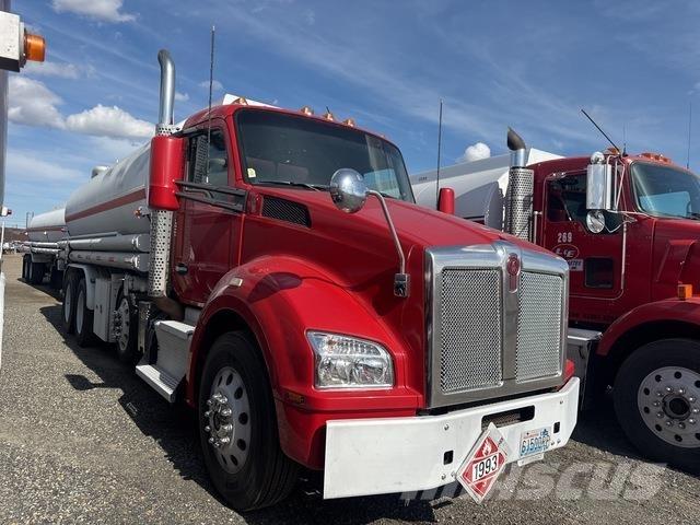 Kenworth T880 油罐车