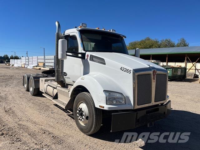 Kenworth T880 牵引车