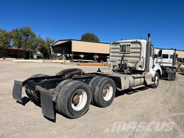 Kenworth T880 牵引车