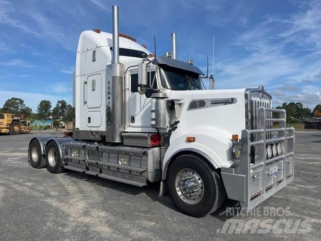 Kenworth T909 牵引车