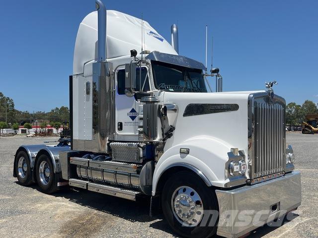 Kenworth T909 牵引车